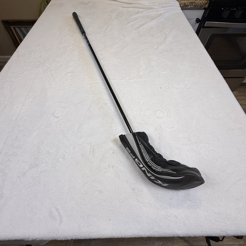 Cobra King F9 Baffler Speedback 17° Hybrid Fujikura Atmos 7S Stiff RH HC